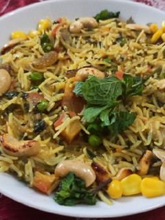 A picture of Haryali Fusion Pulao.