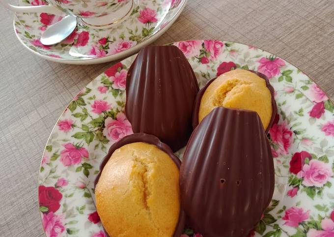 Madeleines coque au chocolat noir