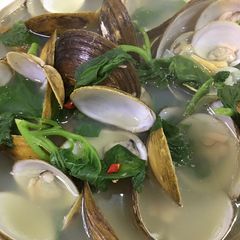 Clam Tinola A picture of Clam Tinola.