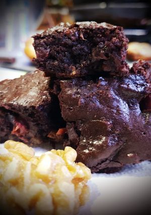 Una foto de Bourbon, cherry, bacon Brownie