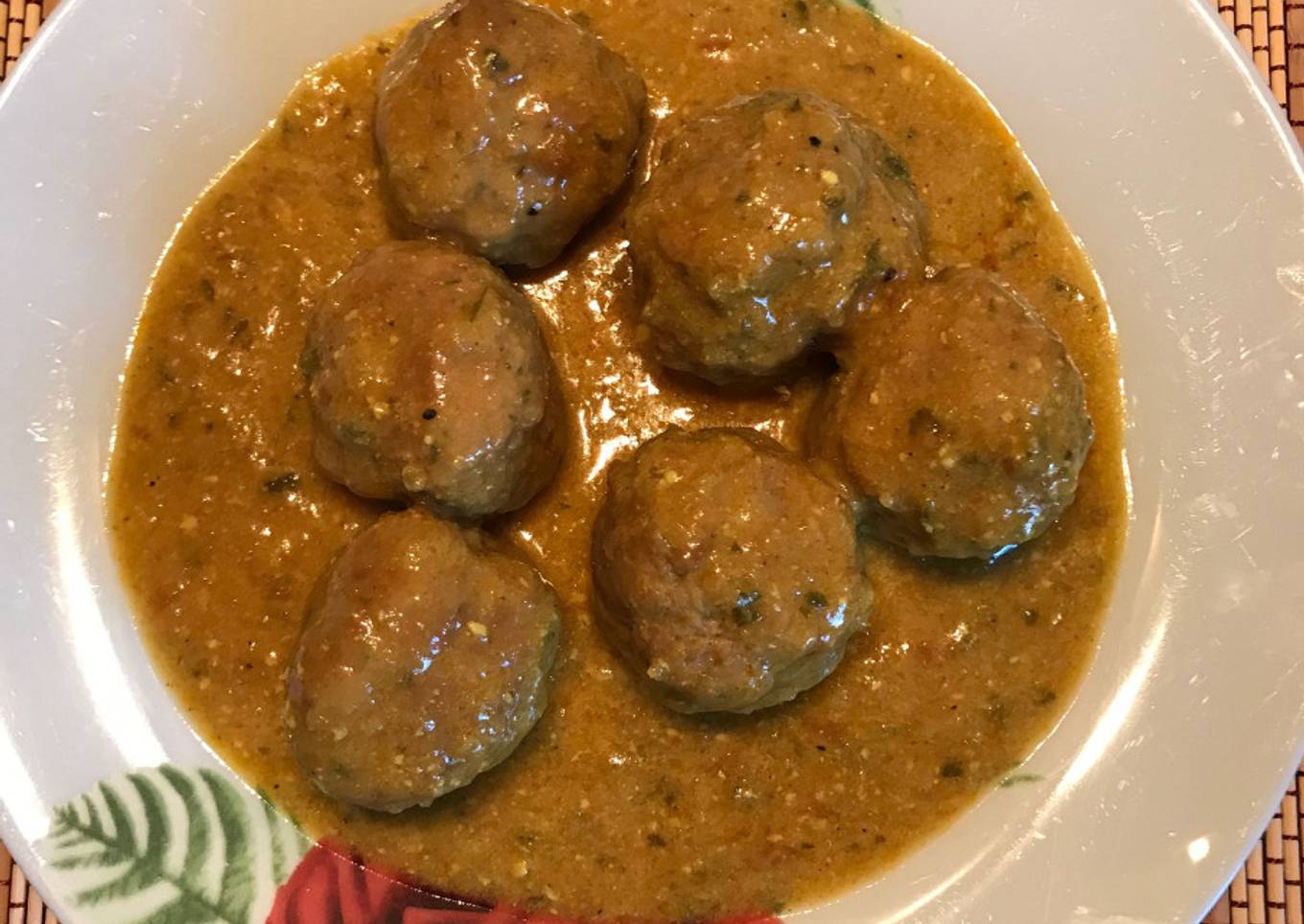 Albóndigas al curry. kofta curry