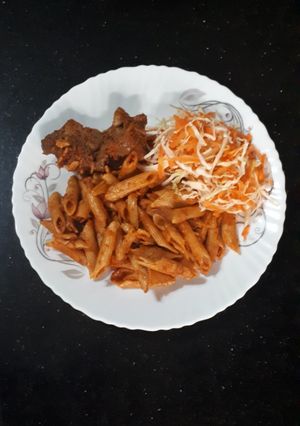 A picture of Spicy coconut macaroni.