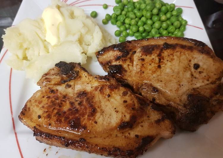 How to Prepare Favorite My lovely Butter Basted Pork loin chops 😍