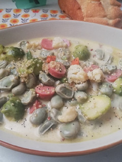 Foto principal de Verduritas con crema de queso y quinoa🌾