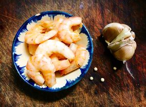 Hình của món Tôm rang tiêu.