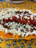 Salade de tomates tricolores aux oignons nouveaux et fromage frais