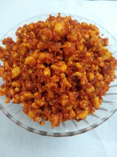 सोलापुरी शेंगदाणा चटणी (solapuri peanut chatuney recipe in marathi) रेसिपी चे मुख्य फोटो 