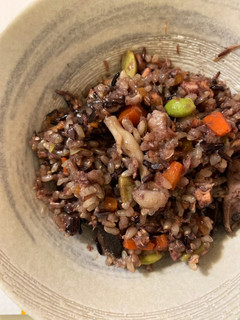 鮭魚野菜炊飯 的食譜成品照片