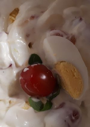Tojássaláta paradicsommal recept fotója