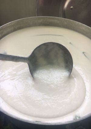 Hình của món Nước cốt dừa - linh hồn món bánh việt🥥.