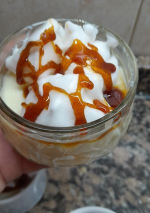 Una foto de Crema de leche (Con Caramelo)