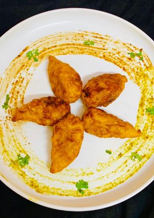 आलू के पकौड़े (Aloo ke pakode recipe in hindi) रेसिपी मुख्य फोटो