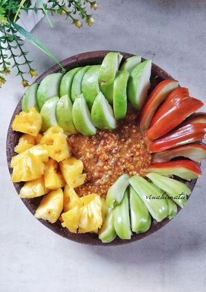 Foto resep Rujak Buah Bumbu Kacang