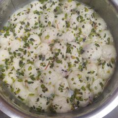 A picture of Rasmalai.