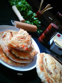 A picture of Pizza Paratha.