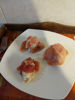 Una foto de Pollo relleno envuelto