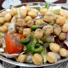 A picture of Chhole salad.