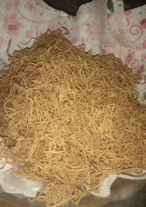 A picture of Aloo bhujia.