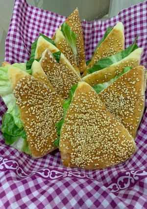 صورة لوصفة خبز المثلثات 😍😋