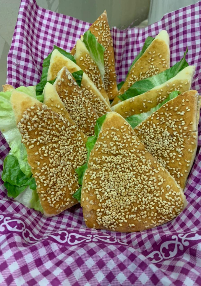 صورة لوصفة خبز المثلثات 😍😋