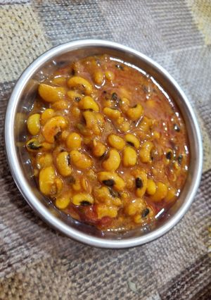 A picture of Lobia masala sabji.