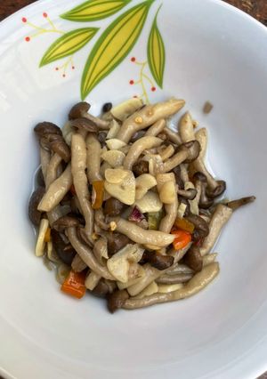 Foto resep Tumis Jamur Shimeji