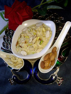 मलाई कलाकंद (Malai Kalakand recipe in hindi) रेसिपी मुख्य फोटो