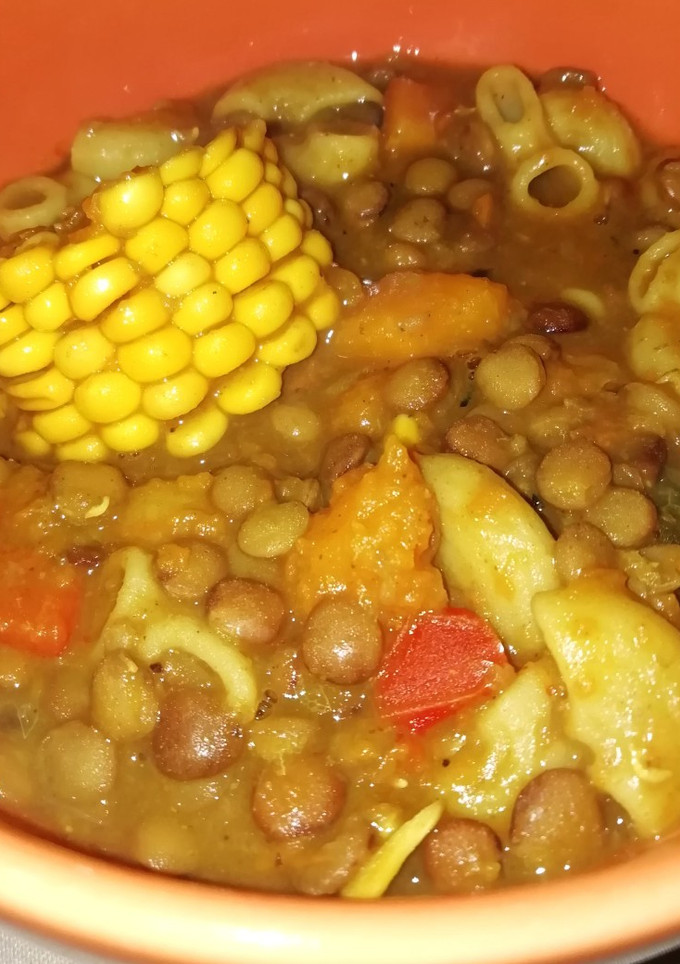 Una foto de Guiso de lentejas al curry (vegetariano)