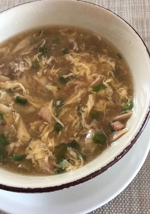 Una foto de Sopa fuchifu casera