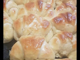 Medialunas dulces de manteca