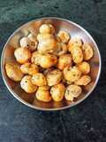 Red chilli Olive oil flavour Roasted Makhana