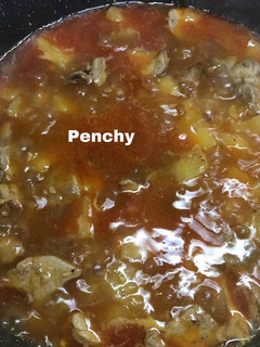 Una foto de Magra con pimiento choricero en salsa