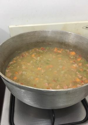 Una foto de Sopa de lentejas