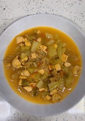 Foto de Sopa de frango com quiabo