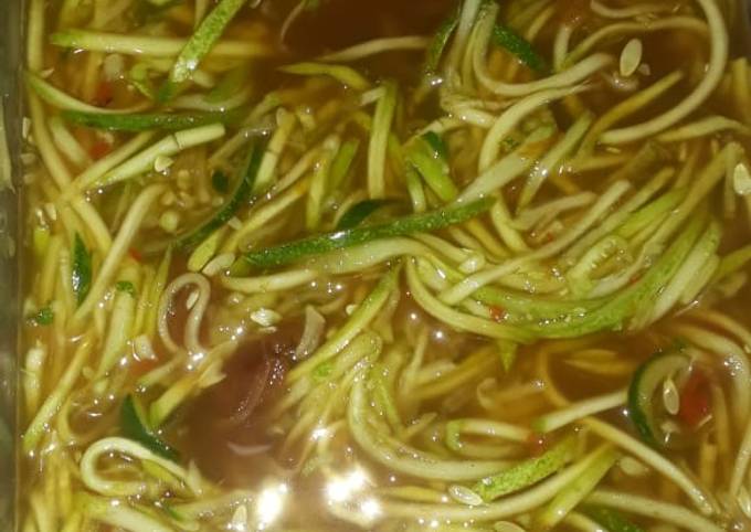 Cara Gampang Menyiapkan Rujak serut mangga muda + timun Anti Gagal