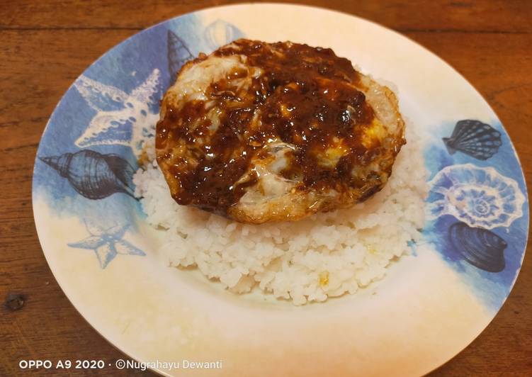 Nasi Telur Ceplok ala Nasi Ayong 999 Pontianak