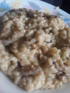 Una foto de Risotto de setas 🍛🍄