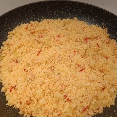 A picture of Couscous ⵙⴽⵙⵓ.