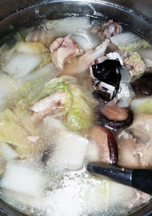 รูปของ สูตรลับน้ำซุปชาย....หมี่เกี๊ยว #ทำขายรวย
