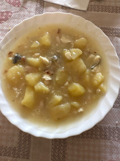 Una foto de 453. Potaje de bacalao (principal pescado)
