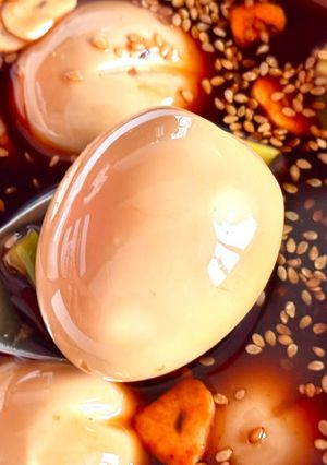 Hình của món 💚 Trứng Ngâm Nước Tương & Sốt Ớt Gochujang.