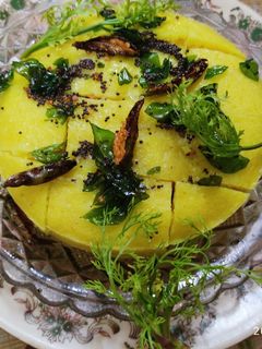 सूजी  ढोकला (suji dhokla recipe in Hindi) रेसिपी मुख्य फोटो