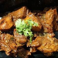 A picture of Hyderabadi chicken 65 gravy.