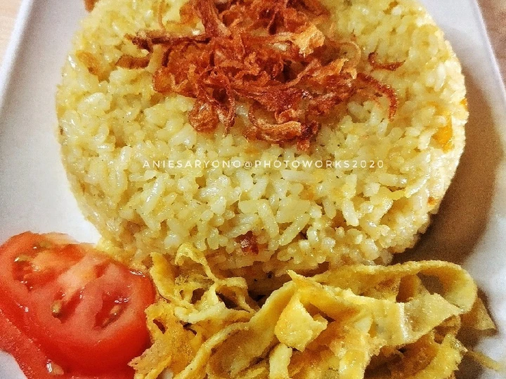 Cara Simple Membikin Resep  Nasi Kuning Praktis yang Enak Banget, Bisa Manjain Lidah