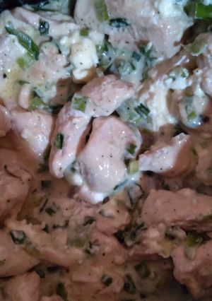 Una foto de Pollo al verdeo