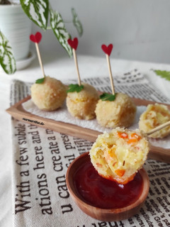 Foto resep 29. Potato Cheese Balls with Corned
