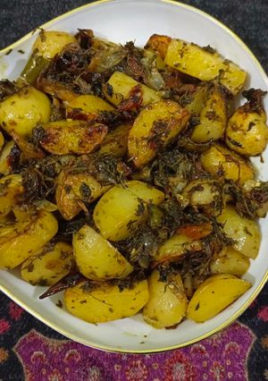 आलू मेथी की सब्जी रेसिपी मुख्य फोटो