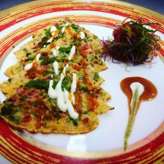 A picture of Besan pizza.