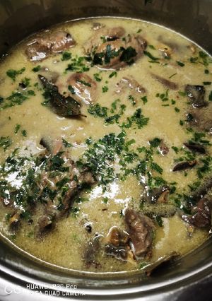 Babéros nyúl fafül gombával recept fotója