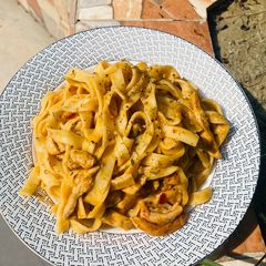 A picture of One pot fettuccini pasta.